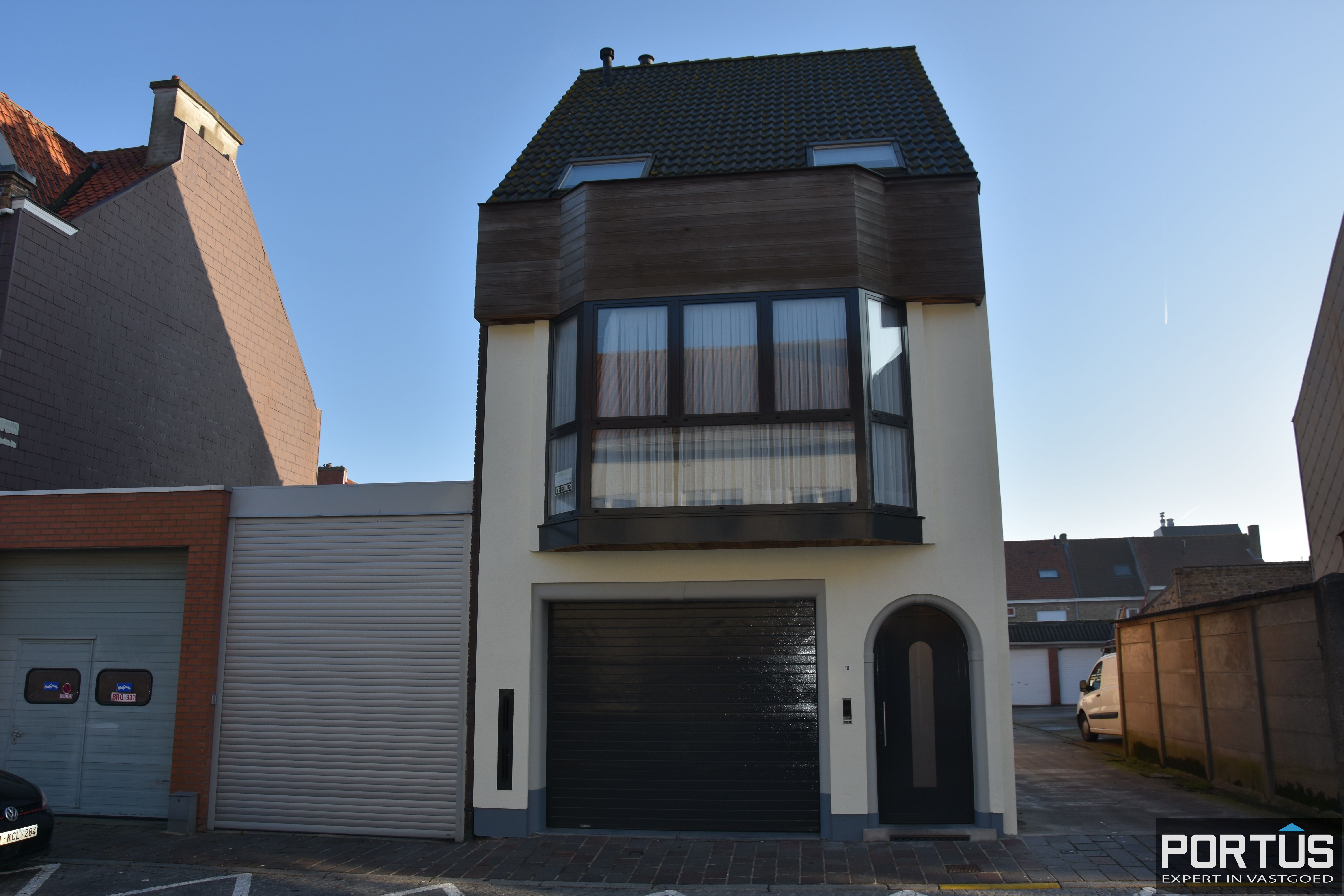 Woning te huur met 2 slaapkamers en dubbele garage in Nieuwpoort-stad