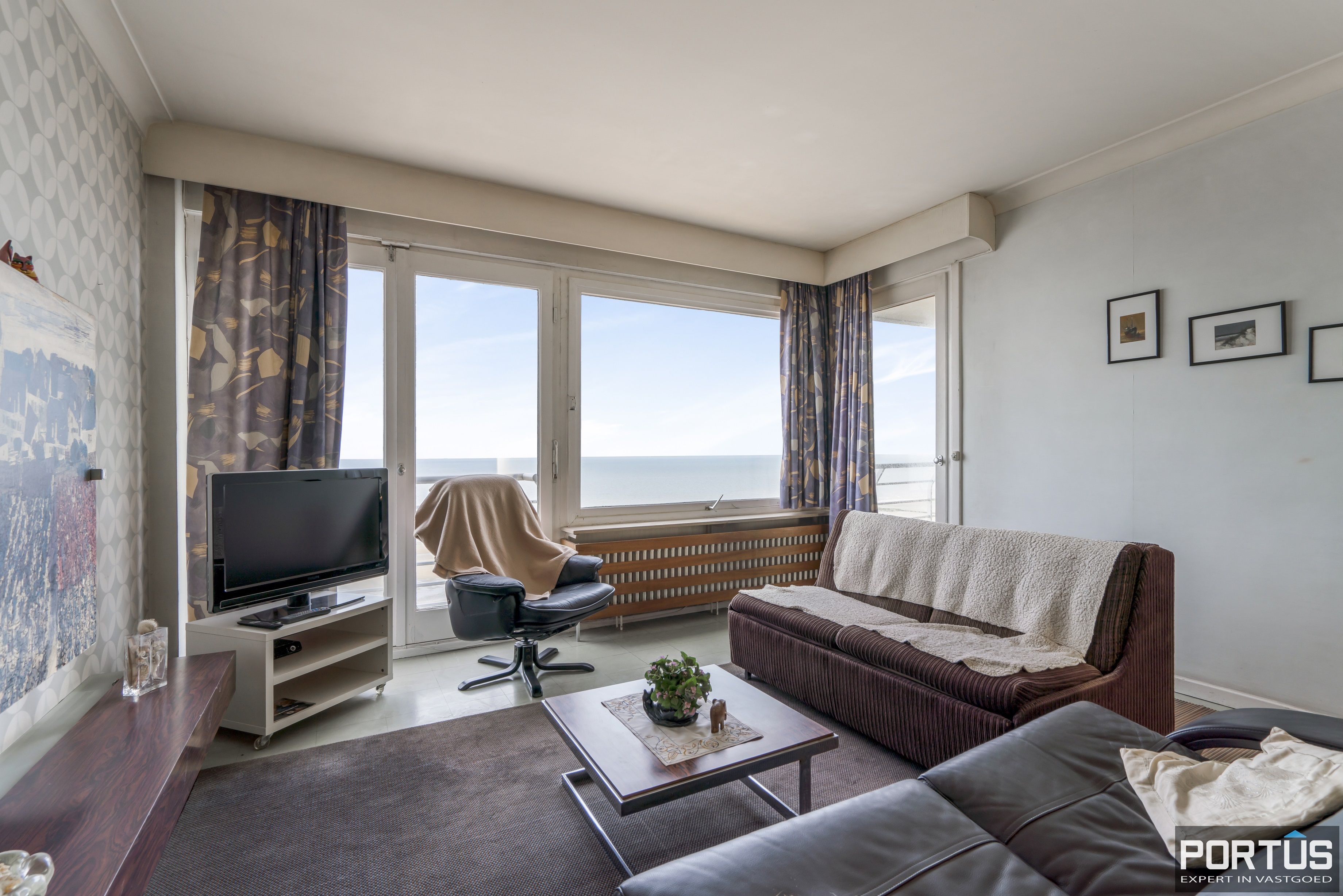 Appartement met 3 slaapkamers en frontaal zeezicht te koop te Nieuwpoort-Bad - 14260