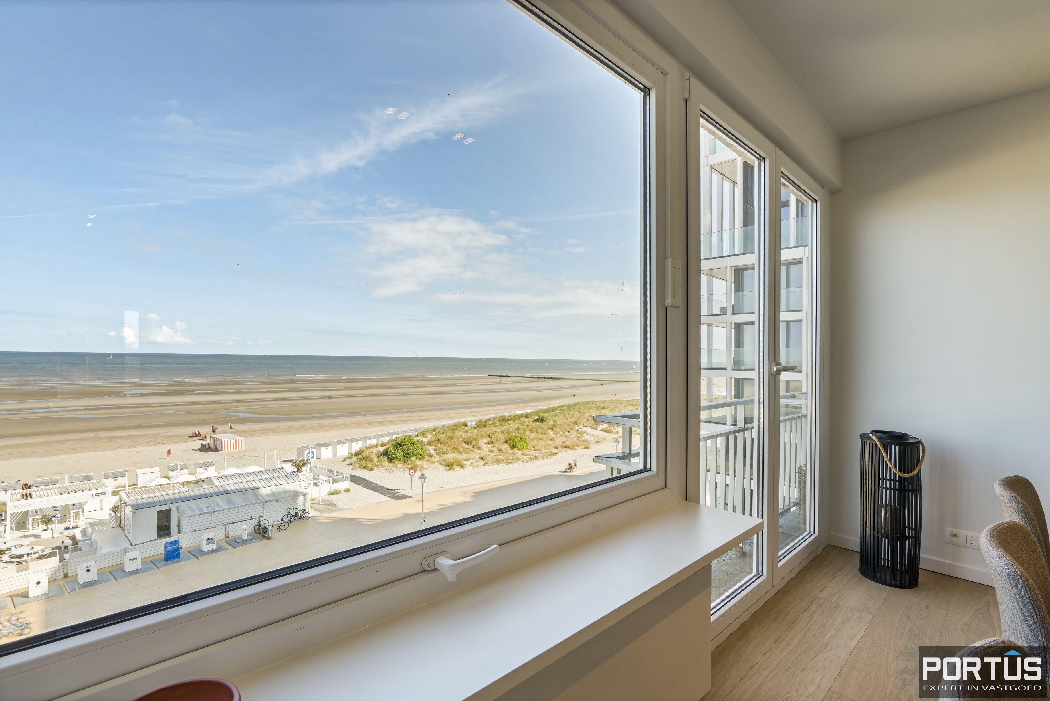 Exclusief appartement met frontaal zeezicht te koop te Nieuwpoort - 15595
