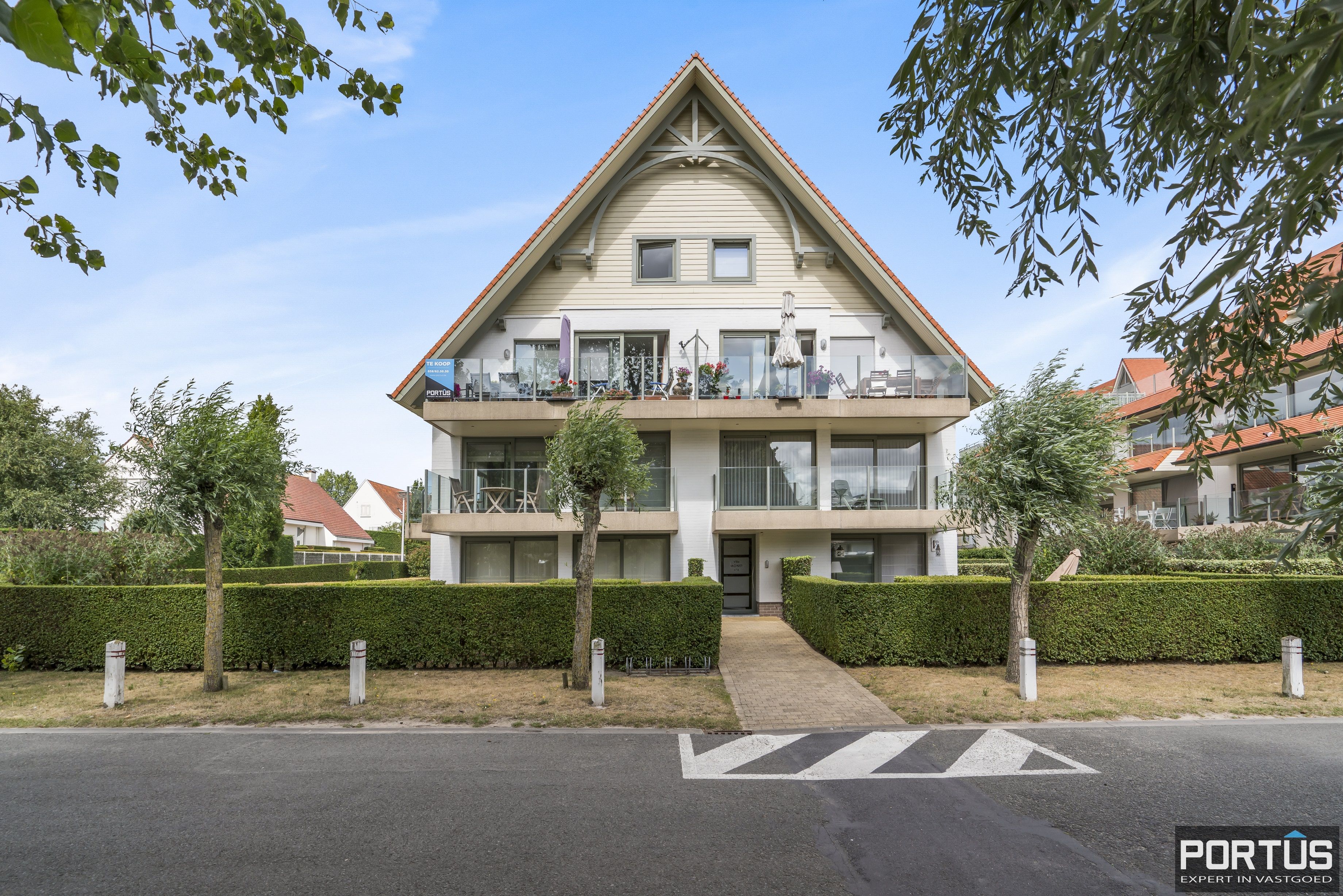 Ruim appartement te koop te Nieuwpoort met 4 slaapkamers - 16061