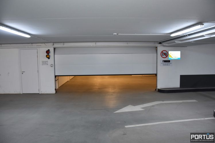 Gesloten ruime garagebox te koop te Nieuwpoort 15199