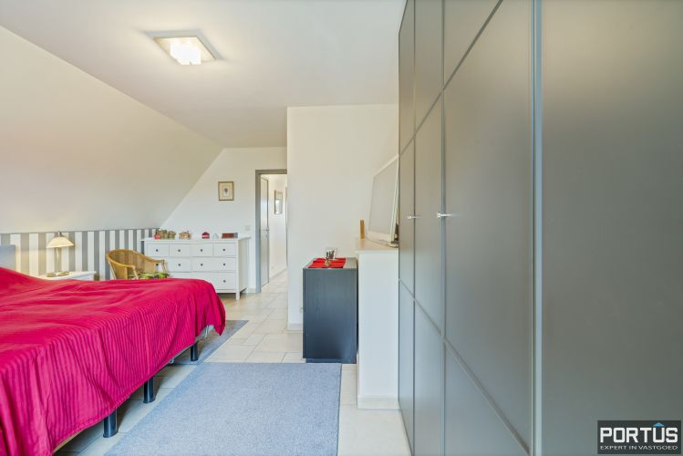 Ruim appartement te koop te Nieuwpoort met 4 slaapkamers - 16082