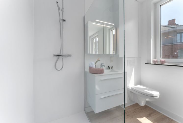 Volledig gerenoveerd appartement met 1 slaapkamer en terras 20206