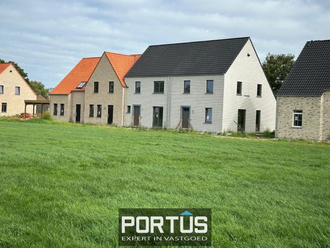 Energiezuinige nieuwbouwwoning met 3 slaapkamers en carport te huur - 20462