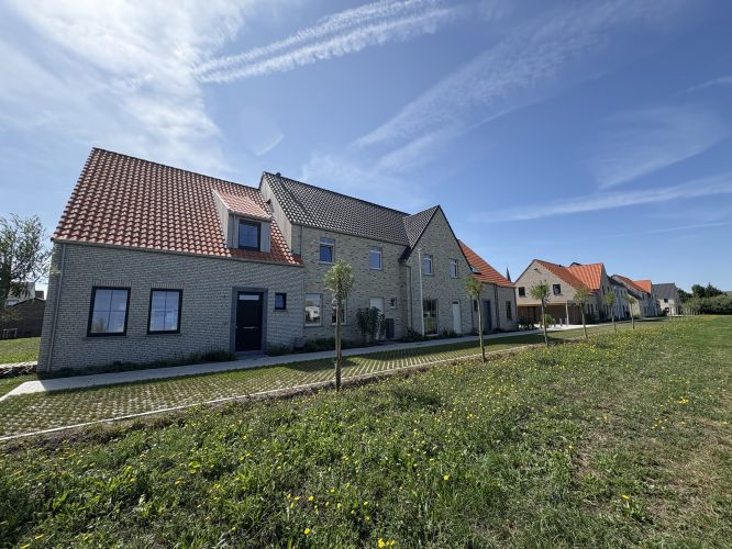 Energiezuinige nieuwbouwwoning met 3 slaapkamers en carport te huur - 20494
